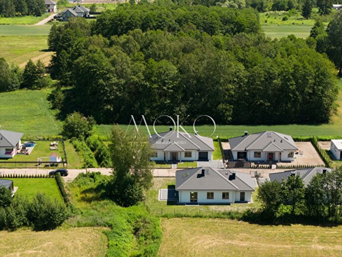 Dom 4-pokojowy na sprzedaż, Wiktorów