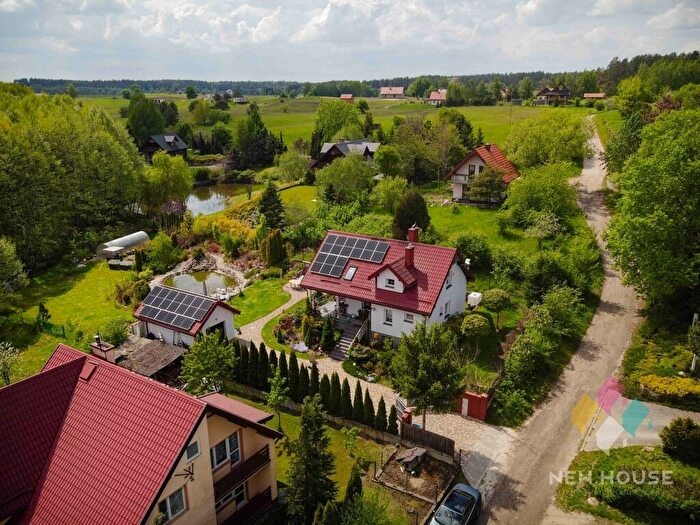 Dom 4-pokojowy na sprzedaż, Borowe