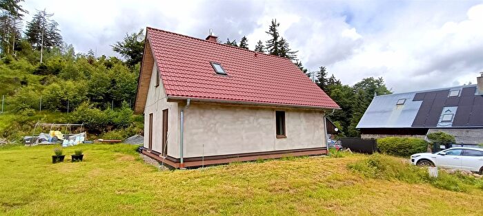 Dom 4-pokojowy na sprzedaż, Pasterka