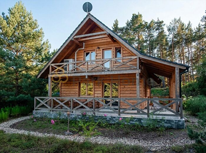 Dom 5-pokojowy na sprzedaż, Adamowo