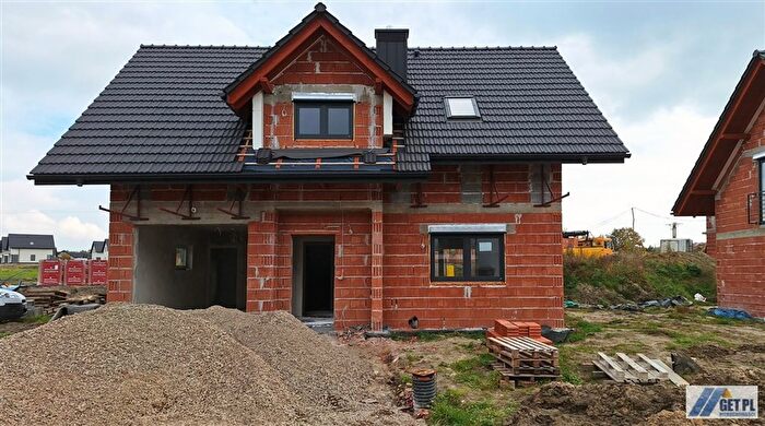 Dom 5-pokojowy na sprzedaż, Rybna