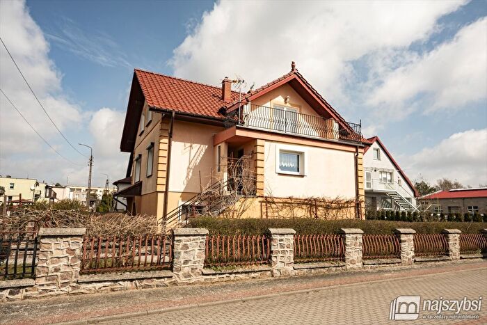 Dom 5-pokojowy na sprzedaż, Świdwin