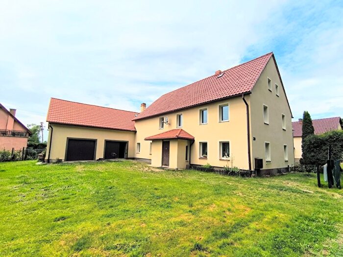 Dom 6-pokojowy na sprzedaż, Łagów