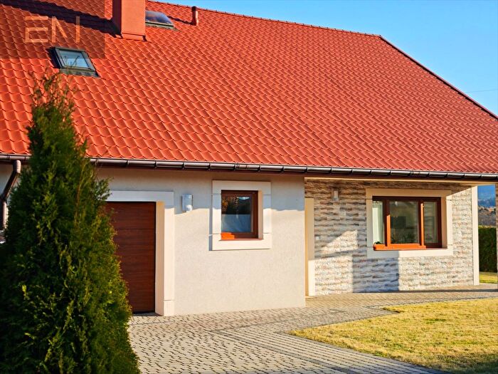 Dom 5-pokojowy na sprzedaż, Strzyżów