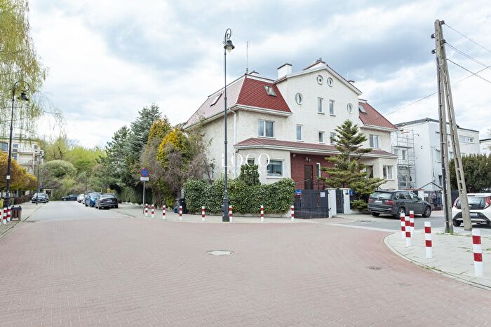 Dom 6-pokojowy do wynajęcia, Warszawa – Cisowa