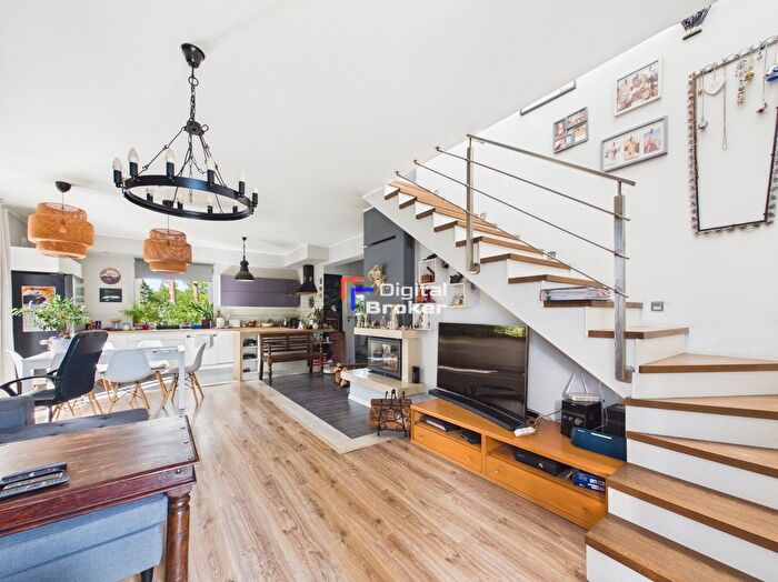 Dom 6-pokojowy na sprzedaż, Jedlicze A