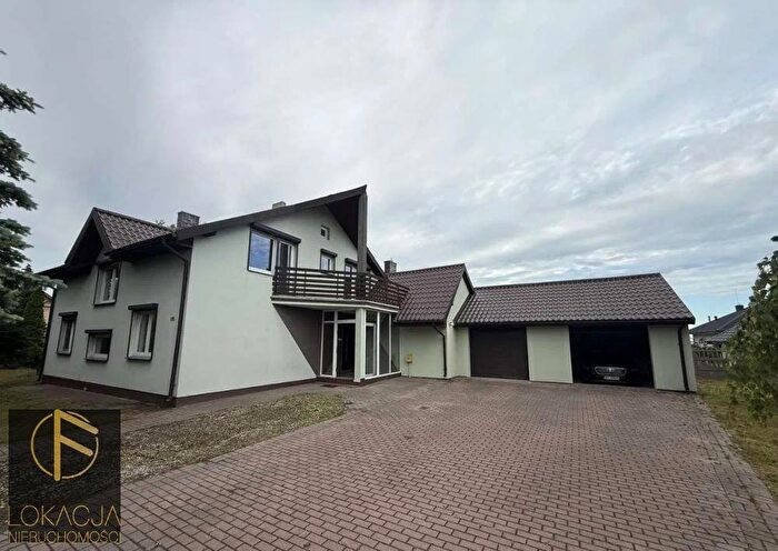 Dom 6-pokojowy na sprzedaż, Piotrów