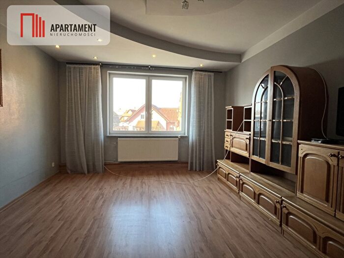 Mieszkanie 4-pokojowe na sprzedaż, Barwice