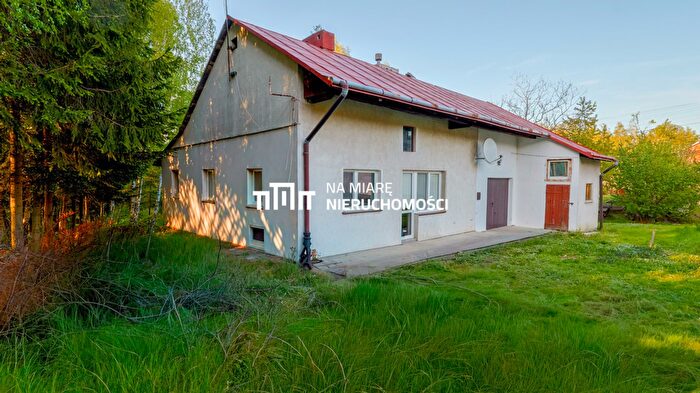 Dom 3-pokojowy na sprzedaż, Gorzyce