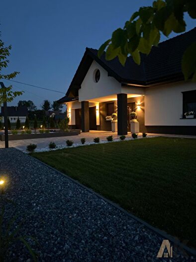 Dom 4-pokojowy na sprzedaż, Grybów