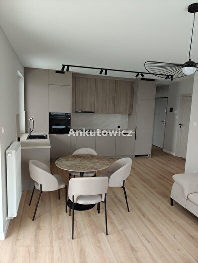 Mieszkanie 3-pokojowe do wynajęcia, Lubin