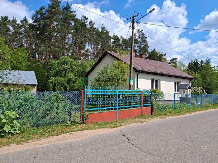 Dom 3-pokojowy na sprzedaż, Nowaki