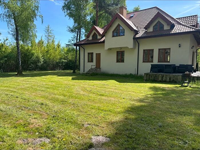 Dom 4-pokojowy na sprzedaż, Wronowice