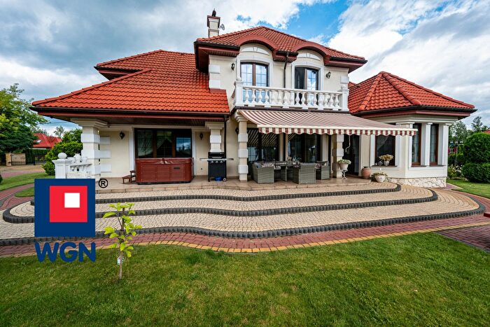 Dom 7-pokojowy na sprzedaż, Nowe Miasto
