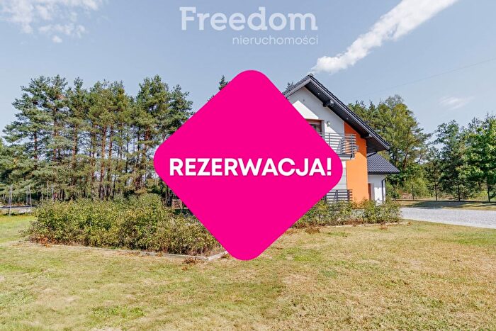 Dom 6-pokojowy na sprzedaż, Bucze