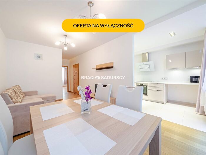 Mieszkanie 3-pokojowe na sprzedaż, Kraków – Kazimierza Wielkiego