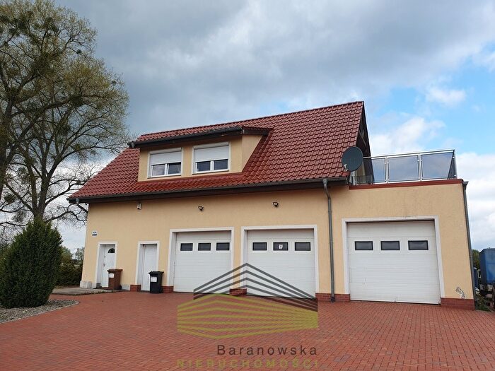 Dom 3-pokojowy na sprzedaż, Białobłocie