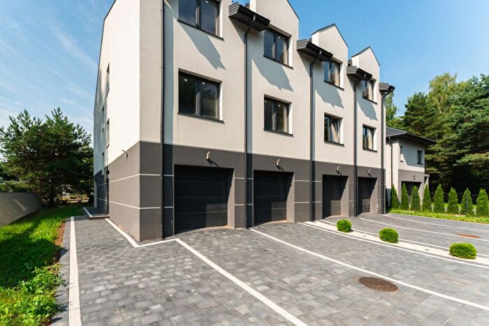 Mieszkanie 4-pokojowe na sprzedaż, Warszawa – Aleja Marszałka Józefa Piłsudskiego