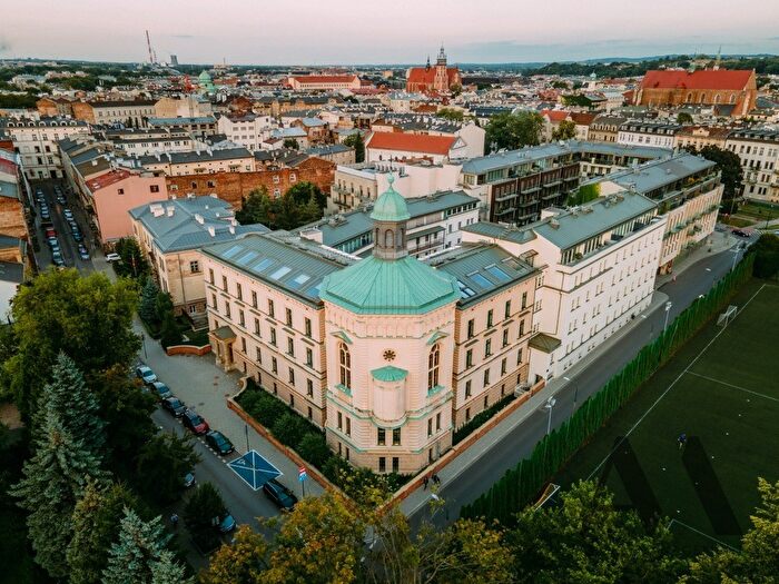 Mieszkanie 3-pokojowe na sprzedaż, Kraków – Sukiennicza