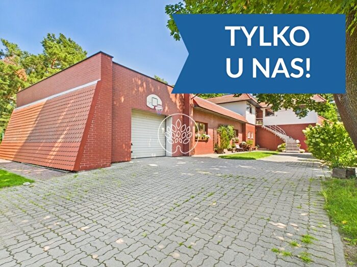Dom na sprzedaż, Przyłęki