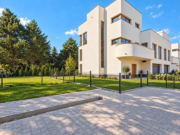 Dom 6-pokojowy na sprzedaż, Michałowice