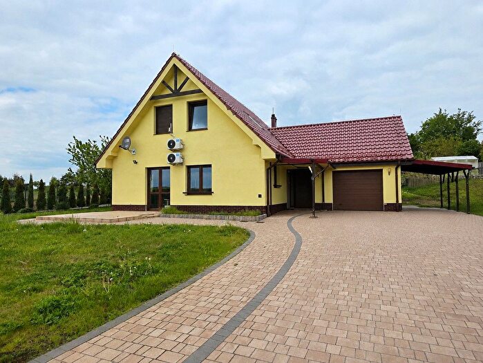 Dom 5-pokojowy na sprzedaż, Rosochata