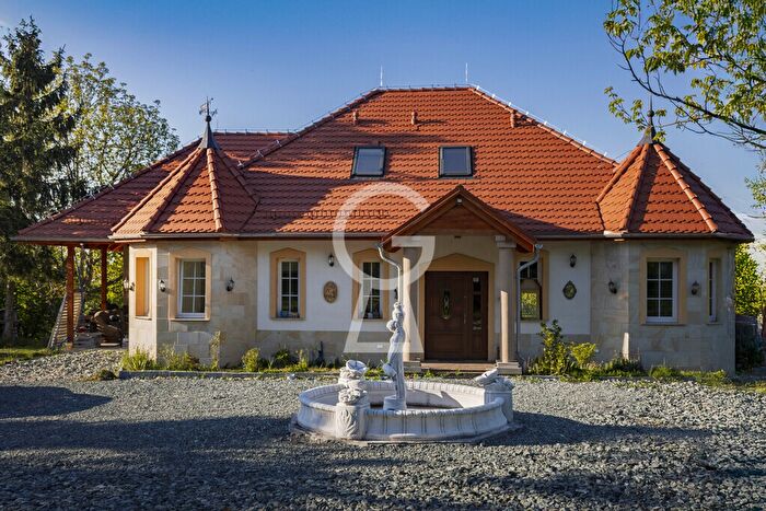 Dom 4-pokojowy na sprzedaż, Nasławice