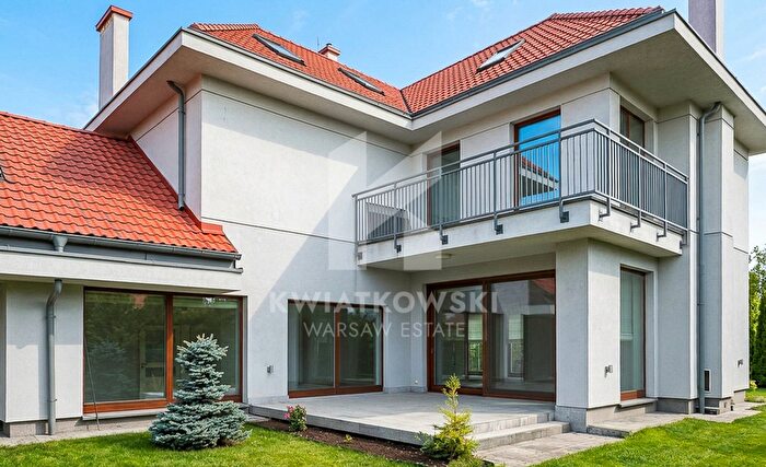 Dom 7-pokojowy do wynajęcia, Warszawa – Bruzdowa
