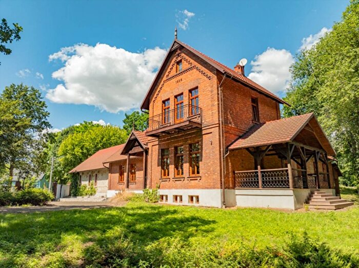 Dom 7-pokojowy na sprzedaż, Książniczki