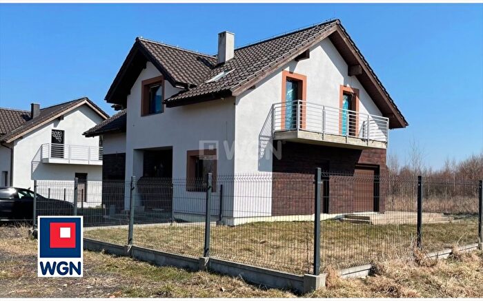 Dom 4-pokojowy na sprzedaż, Mirsk