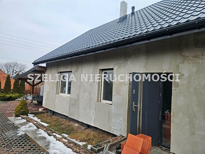 Dom 4-pokojowy na sprzedaż, Sierakowice