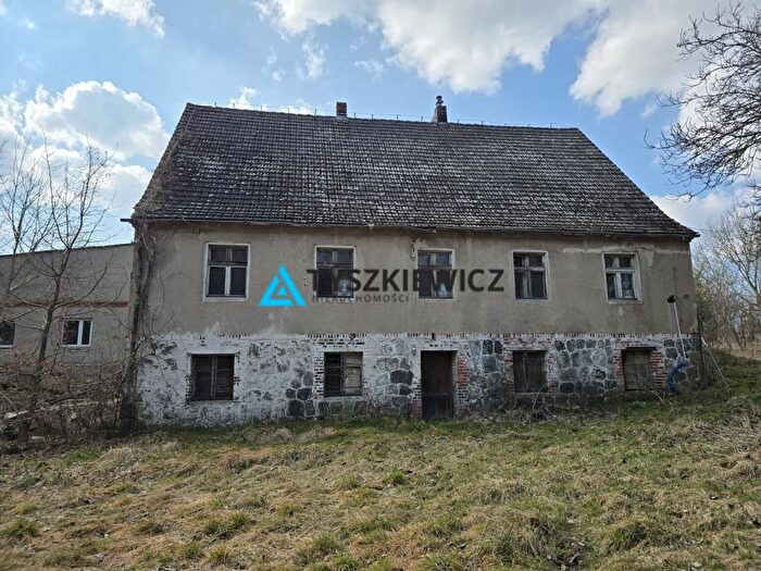 Dom 7-pokojowy na sprzedaż, Bzowo