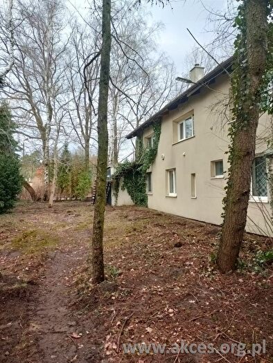 Dom 8-pokojowy na sprzedaż, Robercin – Podskarbińska