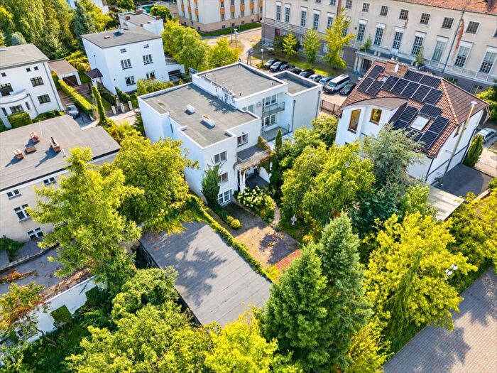 Dom 9-pokojowy na sprzedaż, Poznań – Żniwna