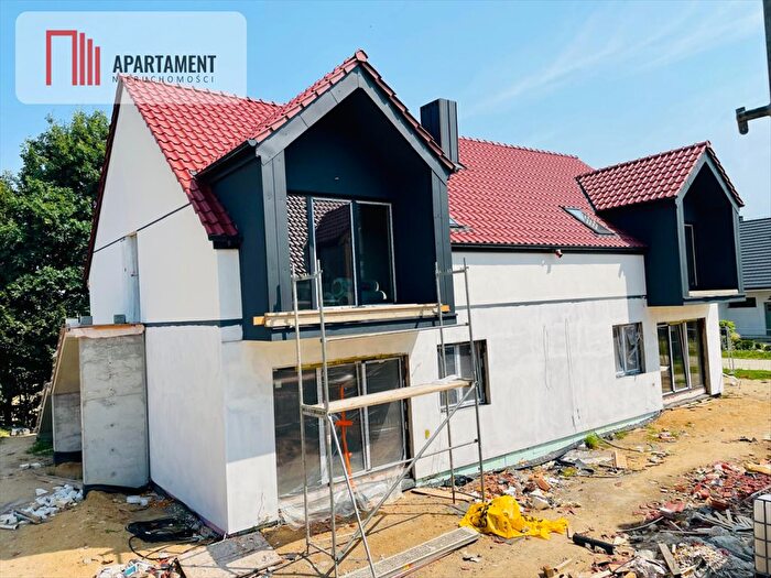 Mieszkanie 3-pokojowe na sprzedaż, Wołów