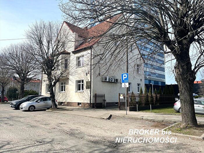 Dom 18-pokojowy na sprzedaż, Gorzów Wielkopolski – Jagiellończyka