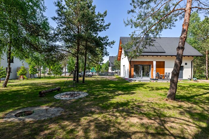 Dom 4-pokojowy na sprzedaż, Parchowo