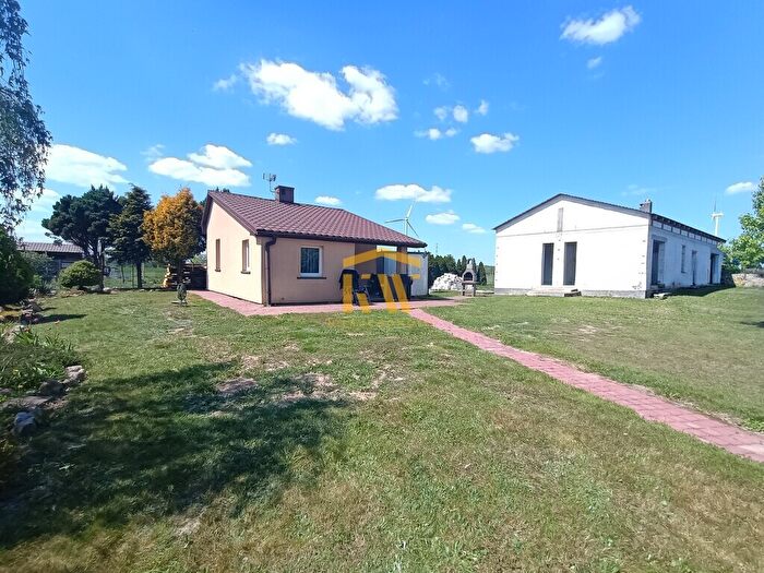 Dom 3-pokojowy na sprzedaż, Jedlińsk