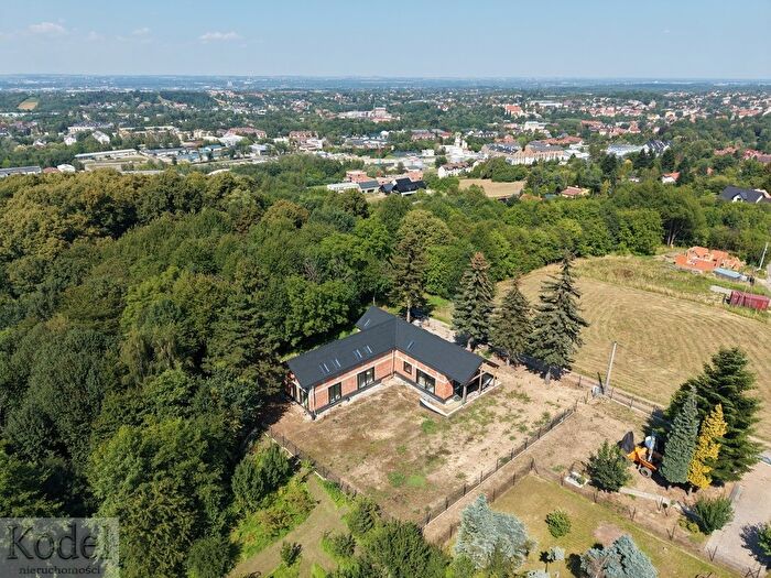Dom 5-pokojowy na sprzedaż, Siercza