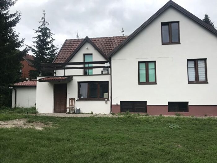 Dom 6-pokojowy na sprzedaż, Pasym