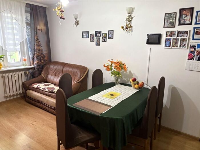 Mieszkanie 3-pokojowe na sprzedaż, Warszawa – Kazimierza Wyki