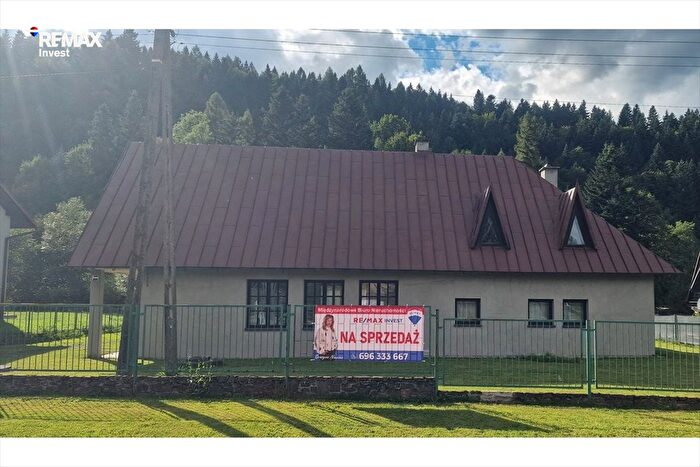 Dom 9-pokojowy na sprzedaż, Zawoja