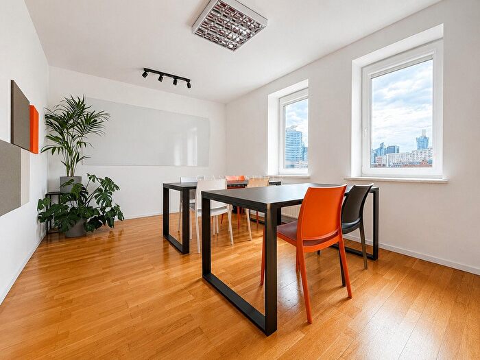 Mieszkanie 4-pokojowe do wynajęcia, Warszawa – Zimna