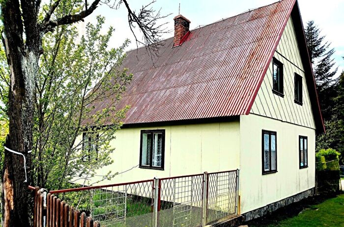 Dom 5-pokojowy na sprzedaż, Złatna