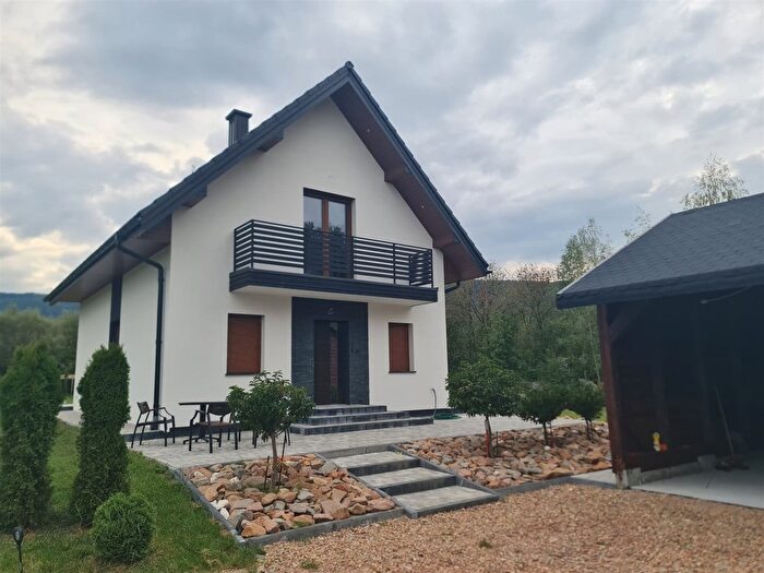 Dom 4-pokojowy na sprzedaż, Lipnik