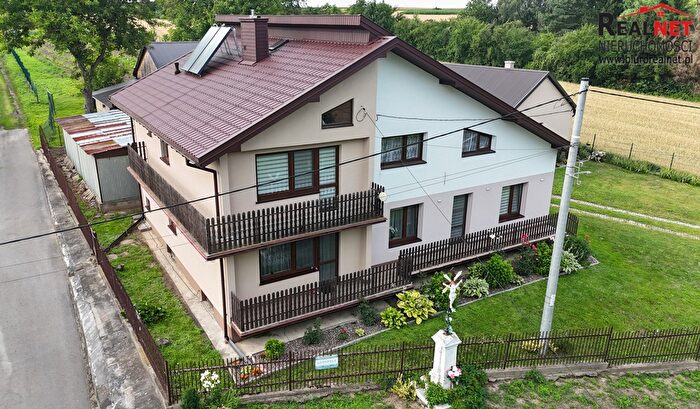 Dom 5-pokojowy na sprzedaż, Urzuty