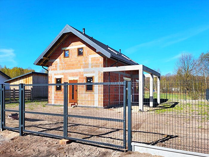 Dom 4-pokojowy na sprzedaż, Poczesna