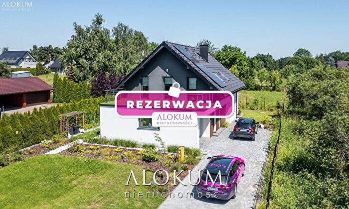 Dom 5-pokojowy na sprzedaż, Rączna