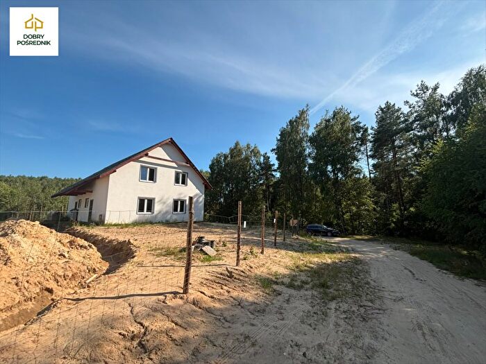 Dom 4-pokojowy na sprzedaż, Gołubie