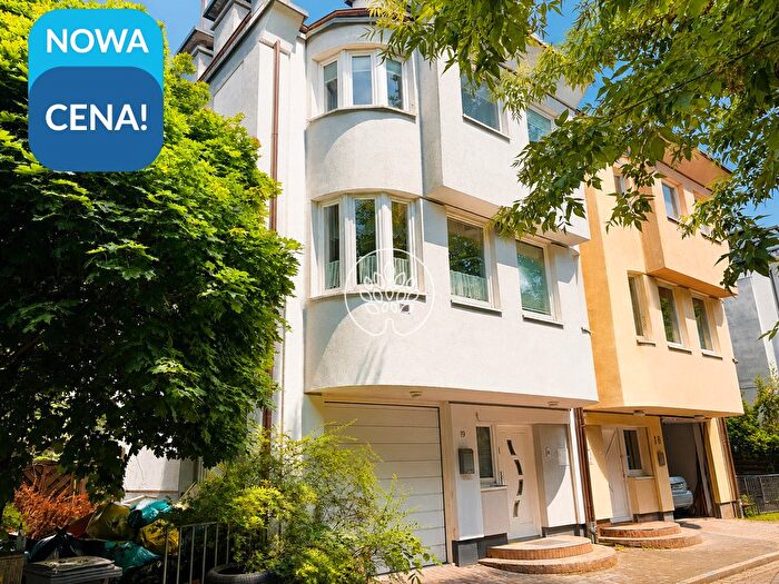 Dom 7-pokojowy na sprzedaż, Warszawa – Księżycowa